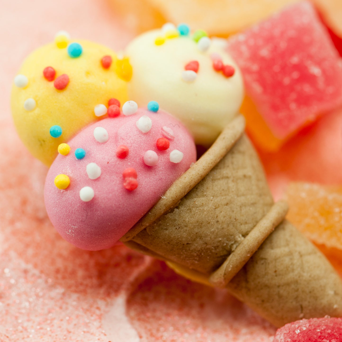 SUGAR CAKE DECORATION 3D "SWEETS" 3 x 4 CM