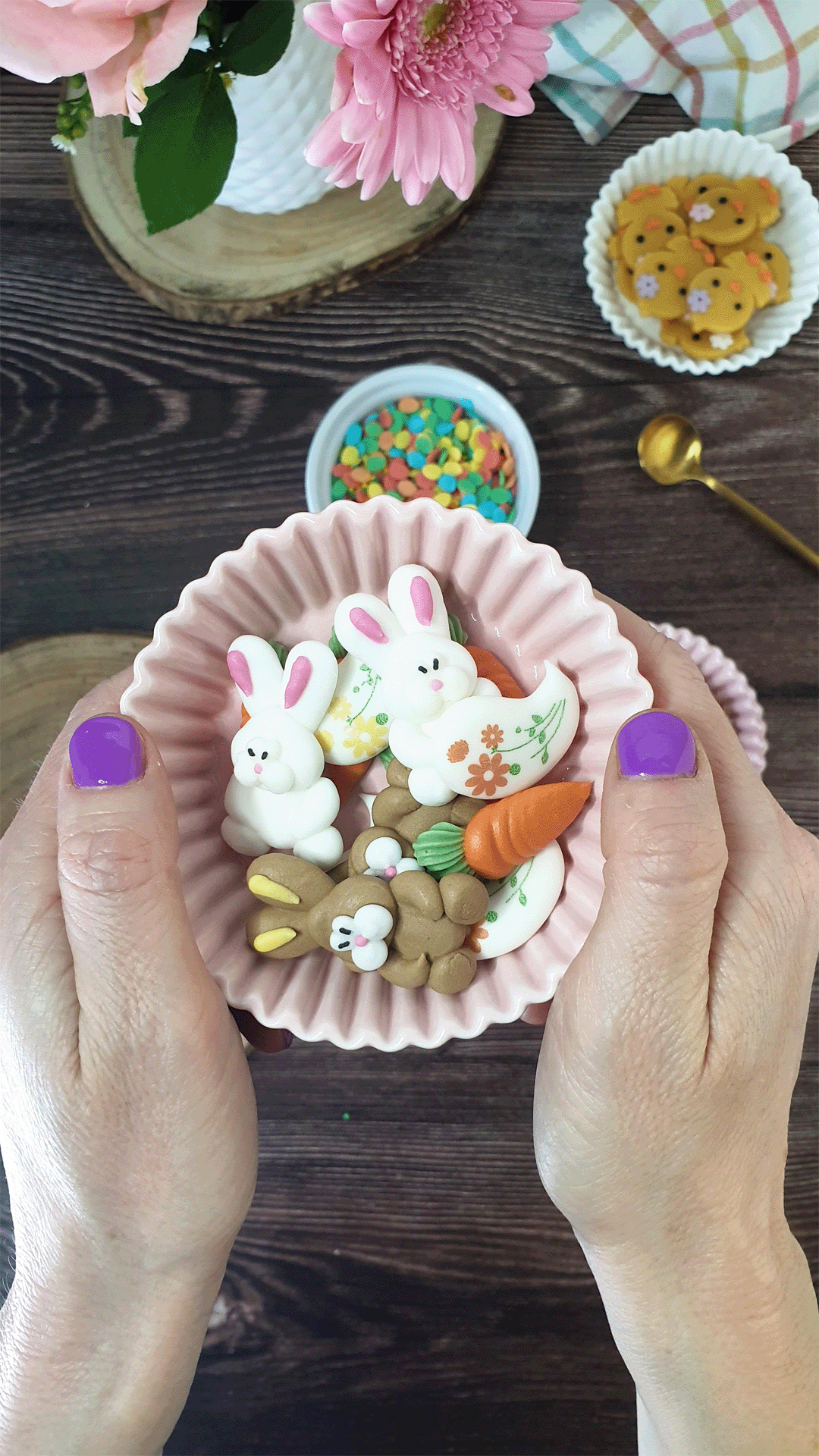 SUGAR EASTER DECORATION BUNNIES, CARROTS AND FLOWERS