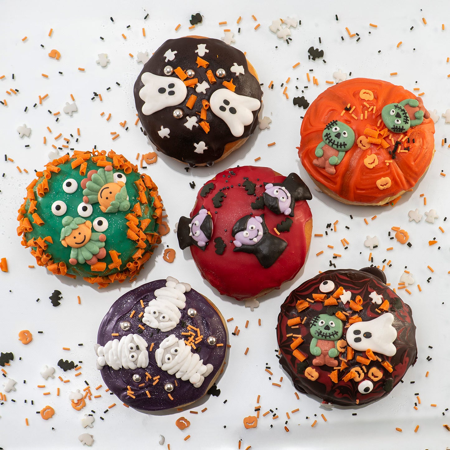 DECORATION EN SUCRE 2D HALLOWEEN 5 POUPEES