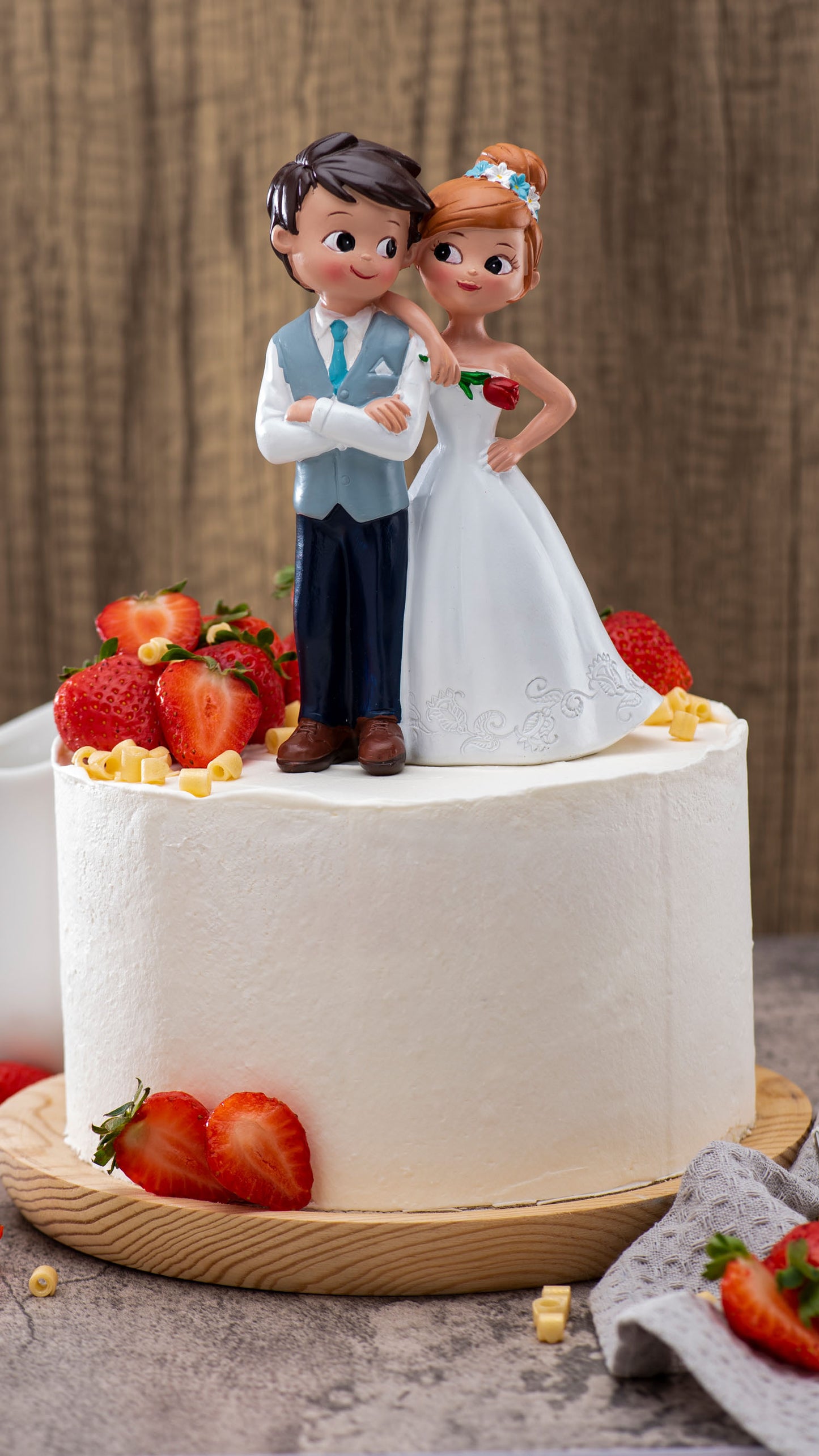 WEDDING COUPLE WITH FLOWER 16CM
