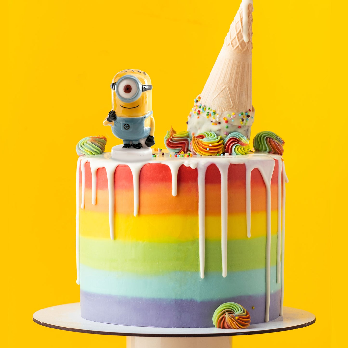 MINIONS STUART FIGURA PORCELANA 6 CM