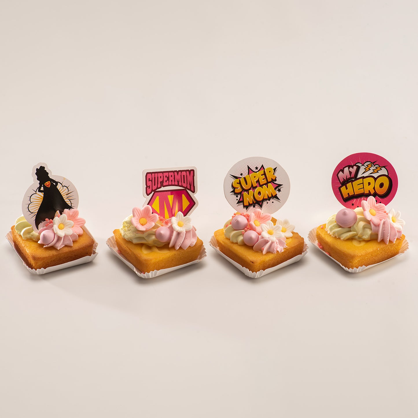 CAKE TOPPERS IN CARTA SUPERMOM 4 MODELLI 8 UNITÀ