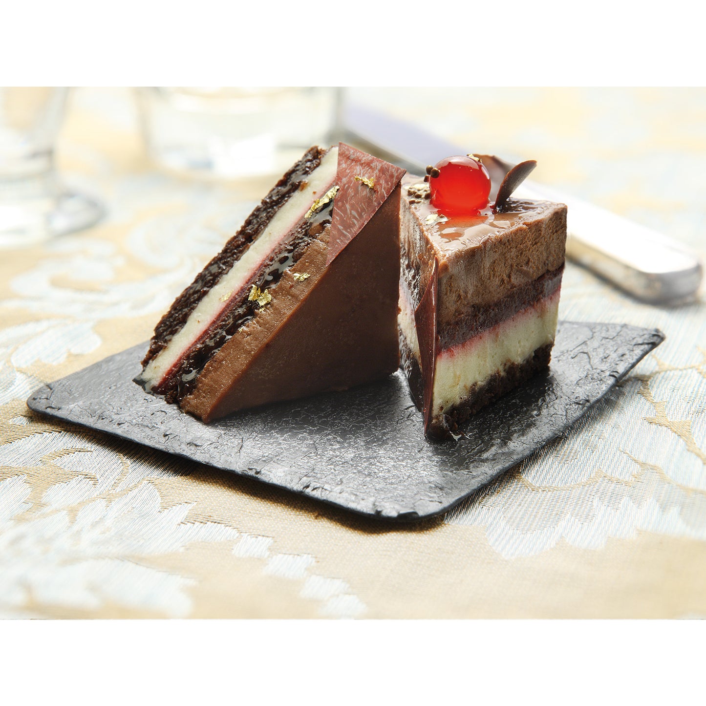 BANDEJA EFECTO PIEDRA GRIS 24X24CM