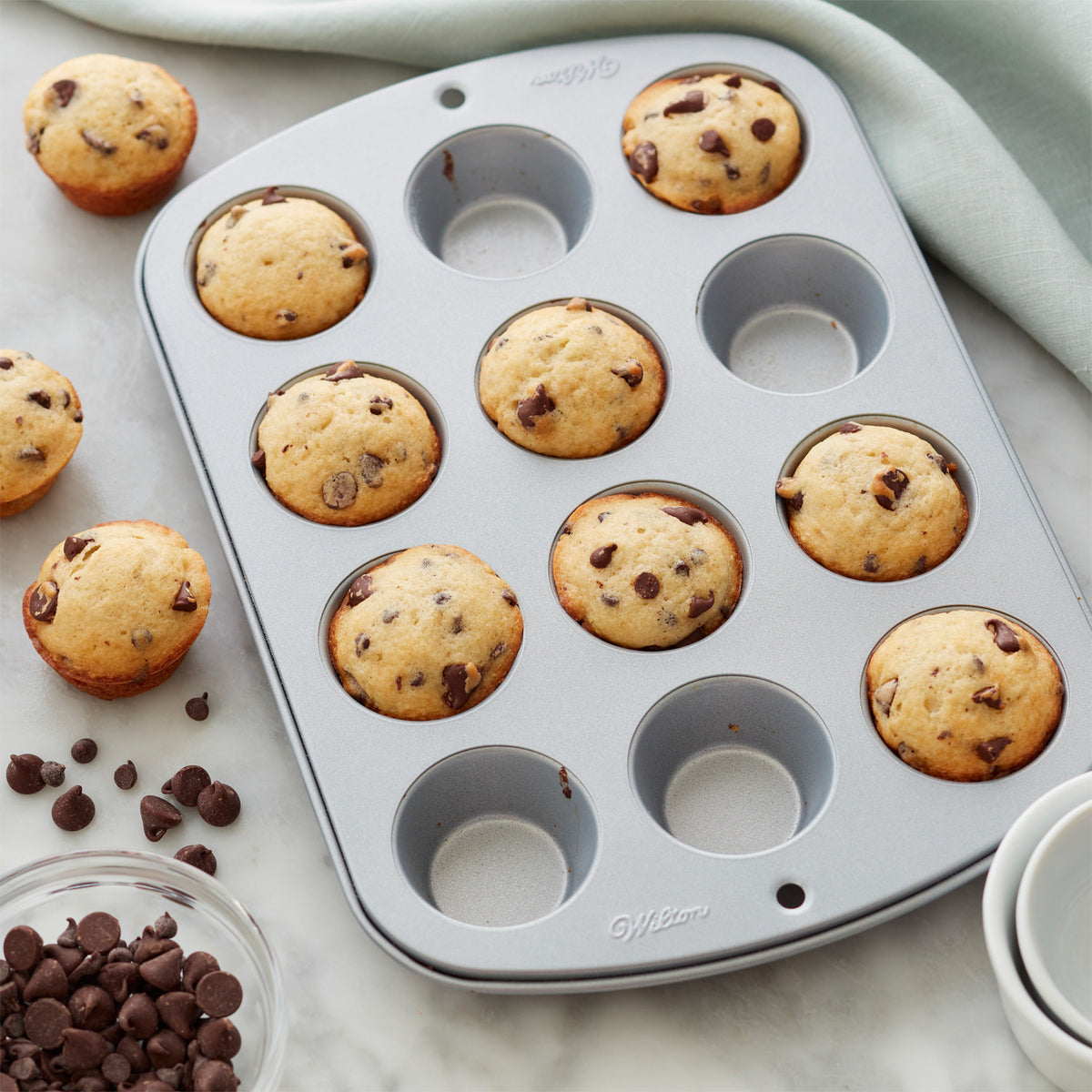 WILTON RECIPE RIGHT MOLDE MINI MUFFINS 12 CAVIDADES