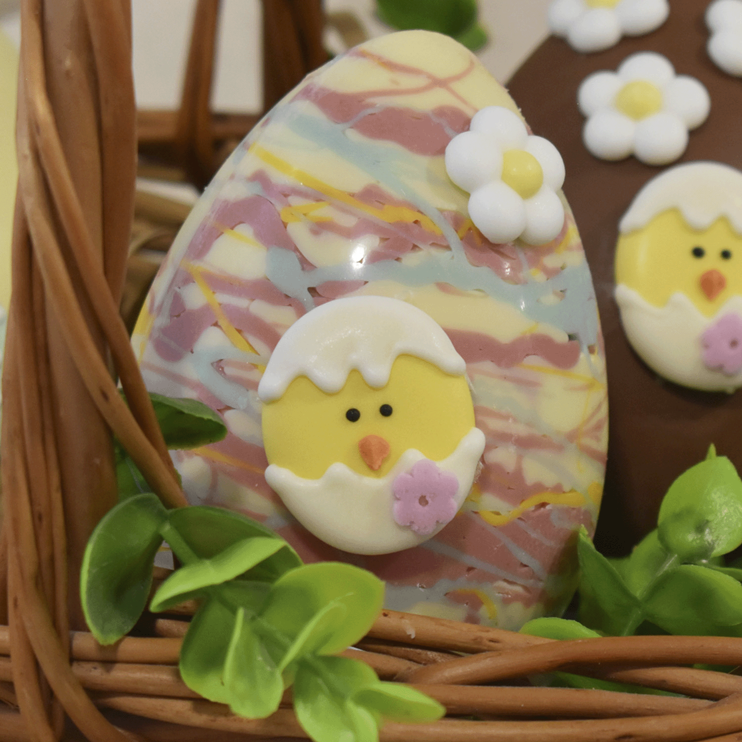 DECORACIÓN AZÚCAR HUEVOS COLORES Y FLORES DE PASCUA