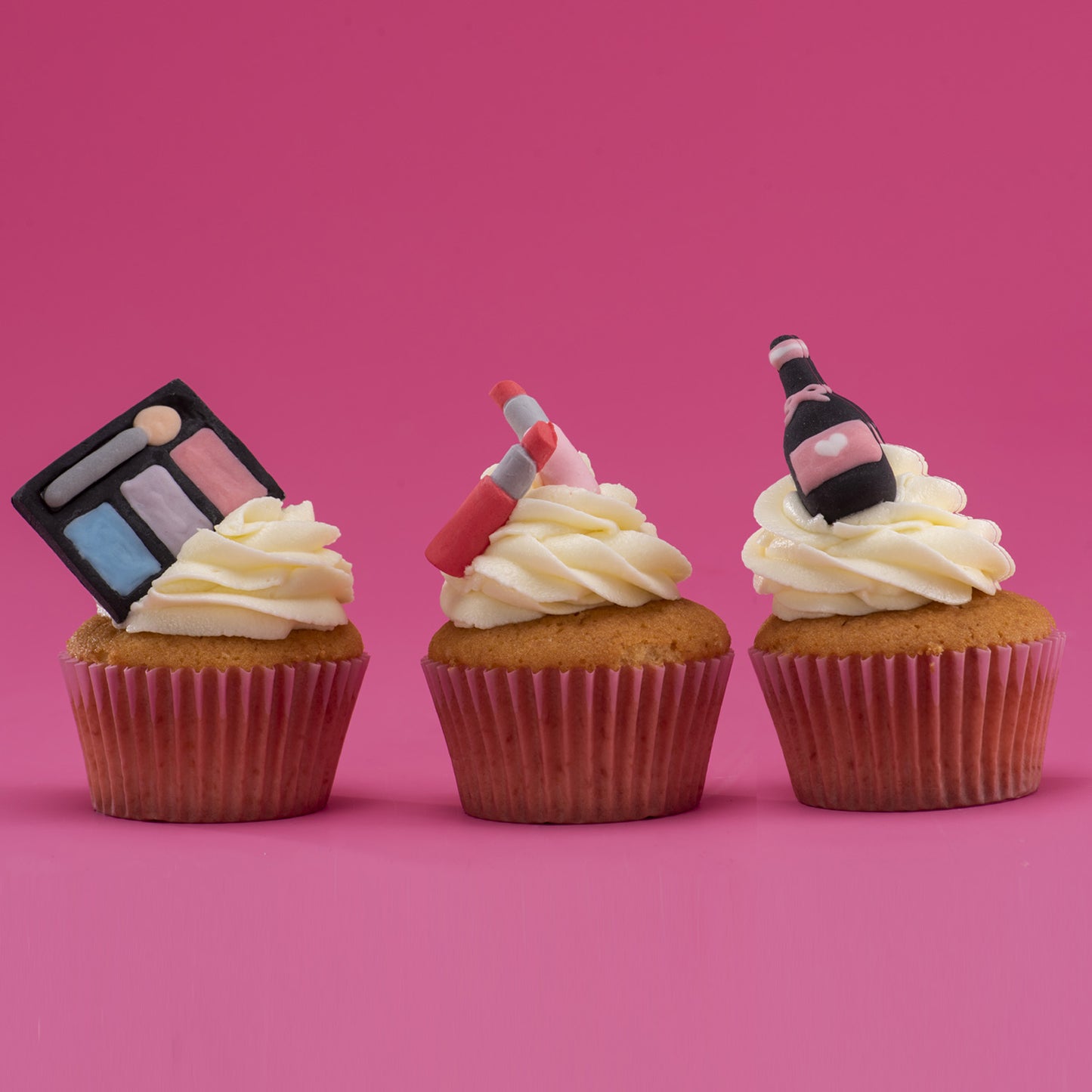 DÉCORATION ROMANTIQUE EN SUCRE 2D ASSORTIE 5 MOTIFS