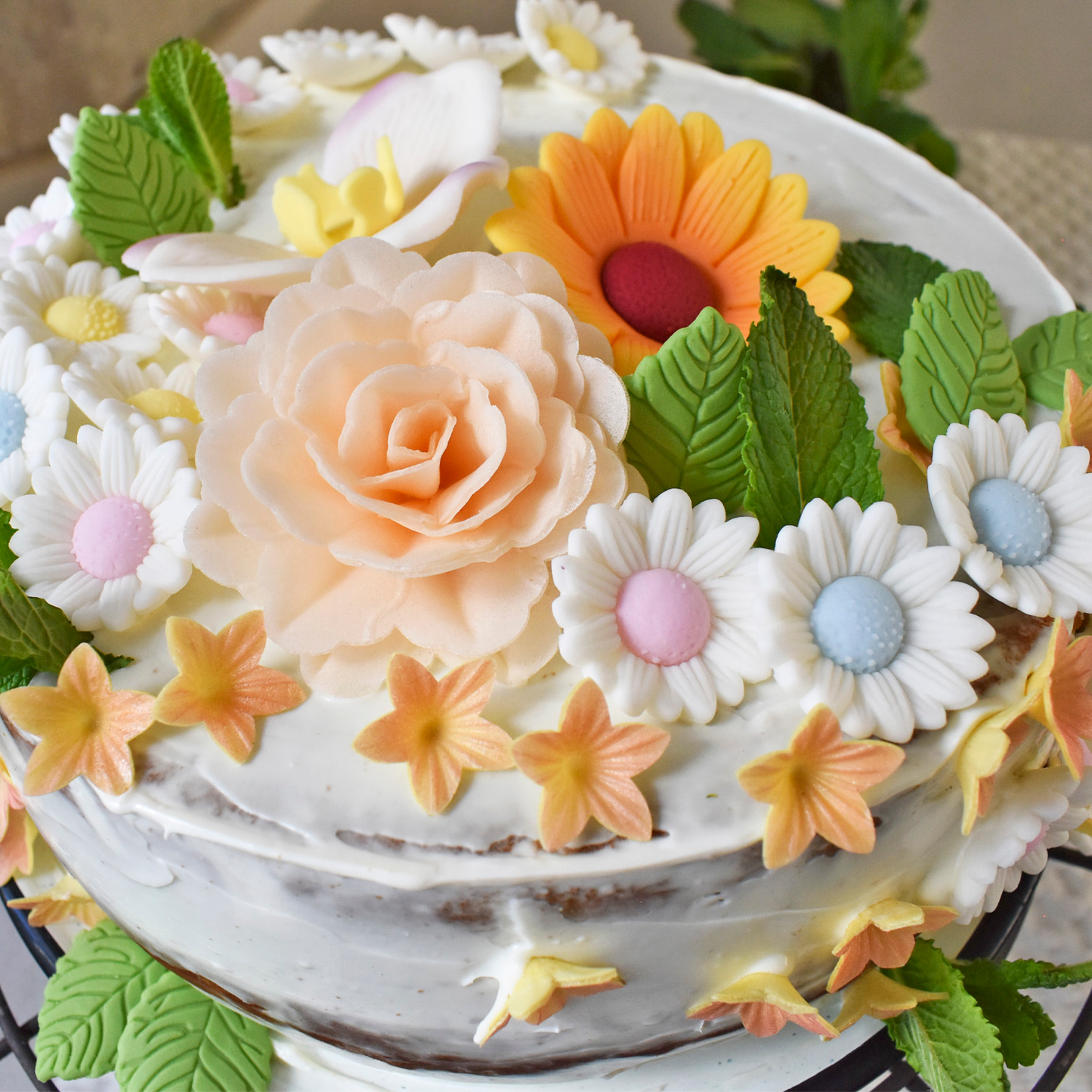 SUGAR CAKE DECORATION YELLOW DAISIES Ø 6.5CM