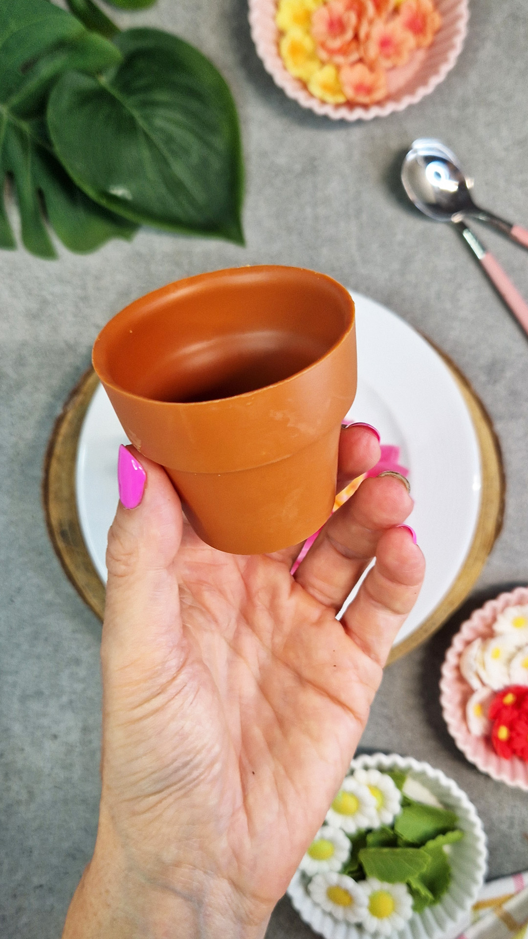 BLISTER SUCRE 8 FLEURS JAUNES ET 5 FEUILLES VERTES