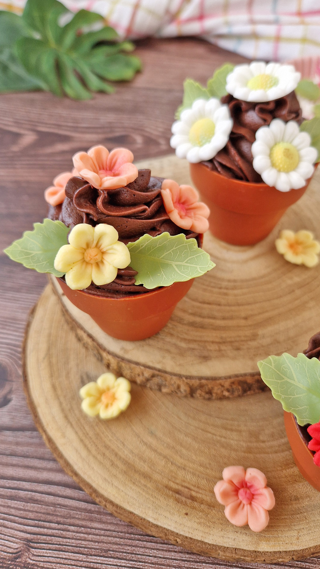 BLISTER SUCRE 8 FLEURS JAUNES ET 5 FEUILLES VERTES