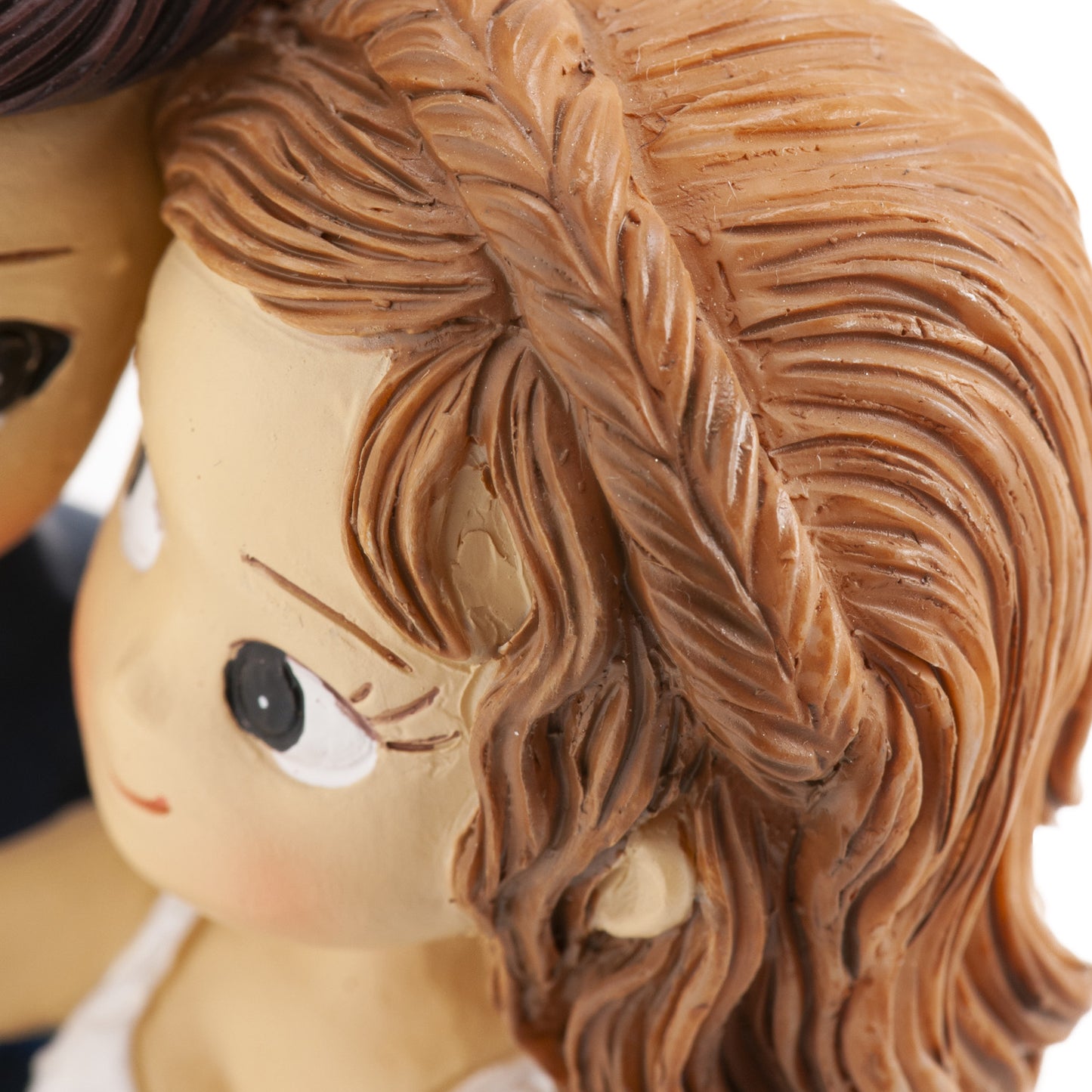 COUPLE DE MARIÉS SE CARESSANT LE VISAGE 16CM