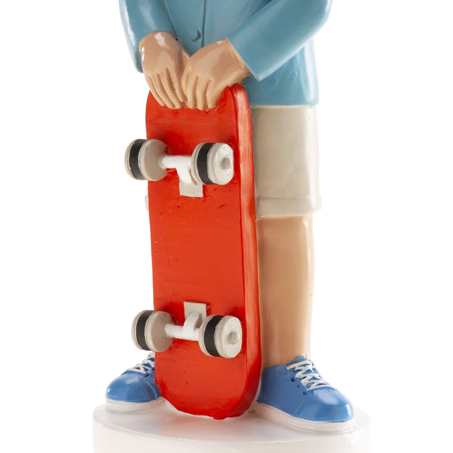 FIGURINE COMMUNION GARÇON PLANCHE À ROULETTE 16,3CM