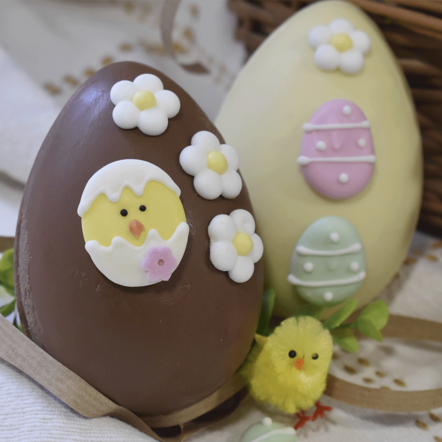 BOX OF 6 YELLOW EASTER CHICKS 2.5CM