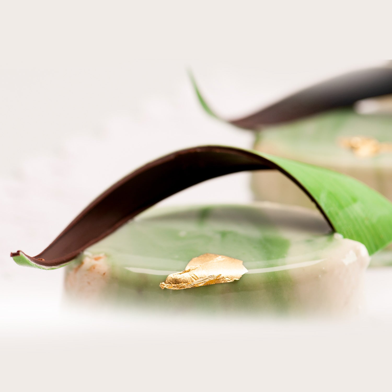 SPIRALE VERT DE CHOCOLAT NOIR 8.4X3CM