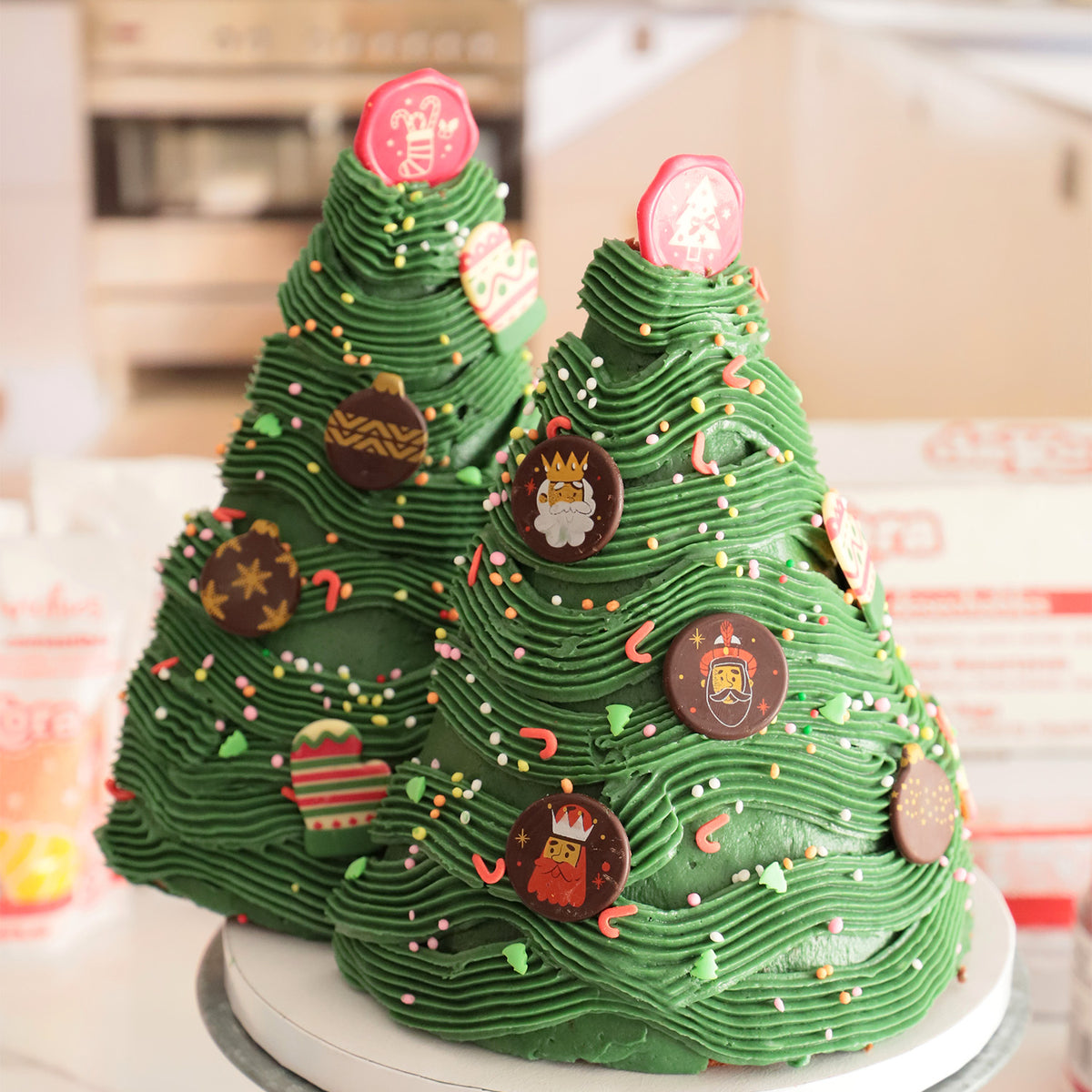DECORACION CHOCO BLANCO SURTIDO BOLAS NAVIDAD 3 MOD 40UDS