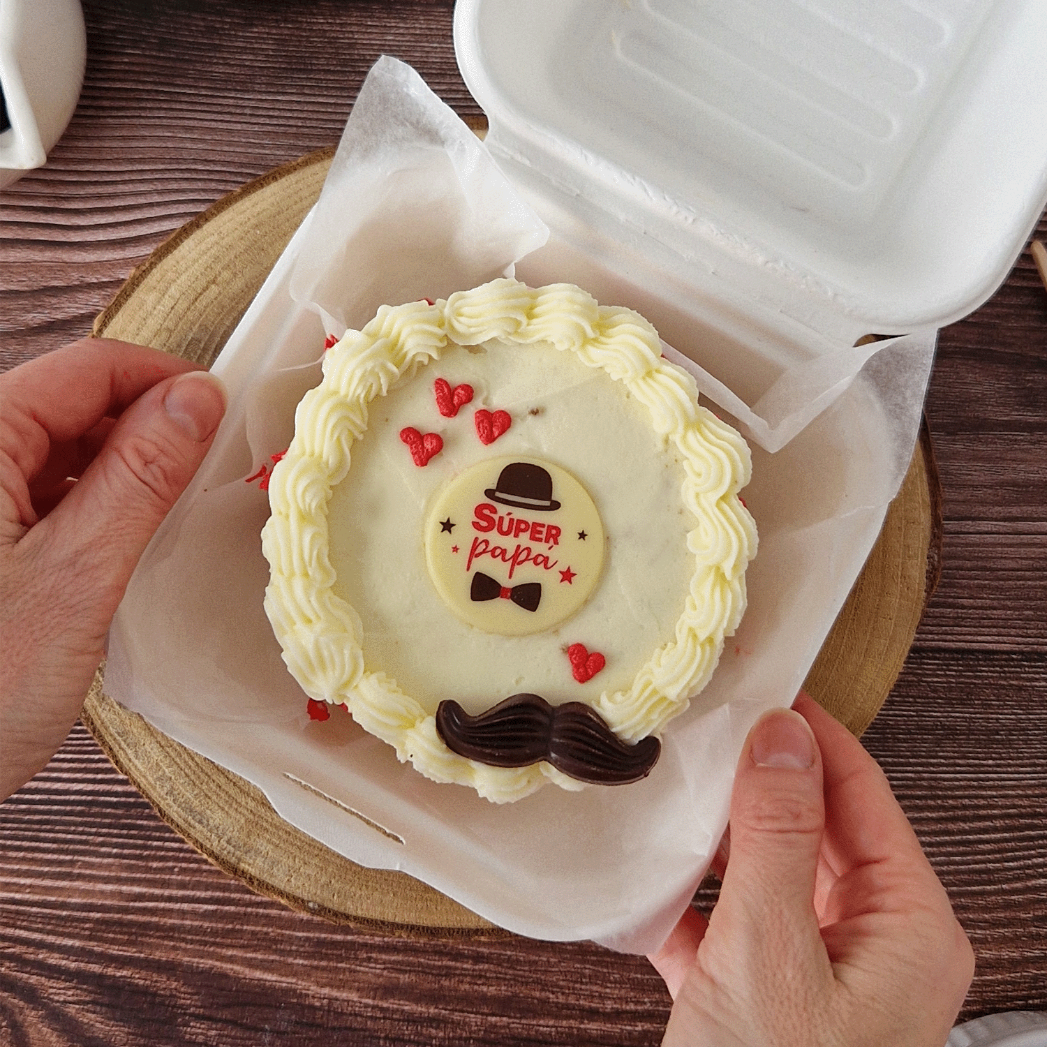 ASSORTIMENT DE MOUSTACHES CHOCOLAT NOIR ET AU LAIT 48X16MM