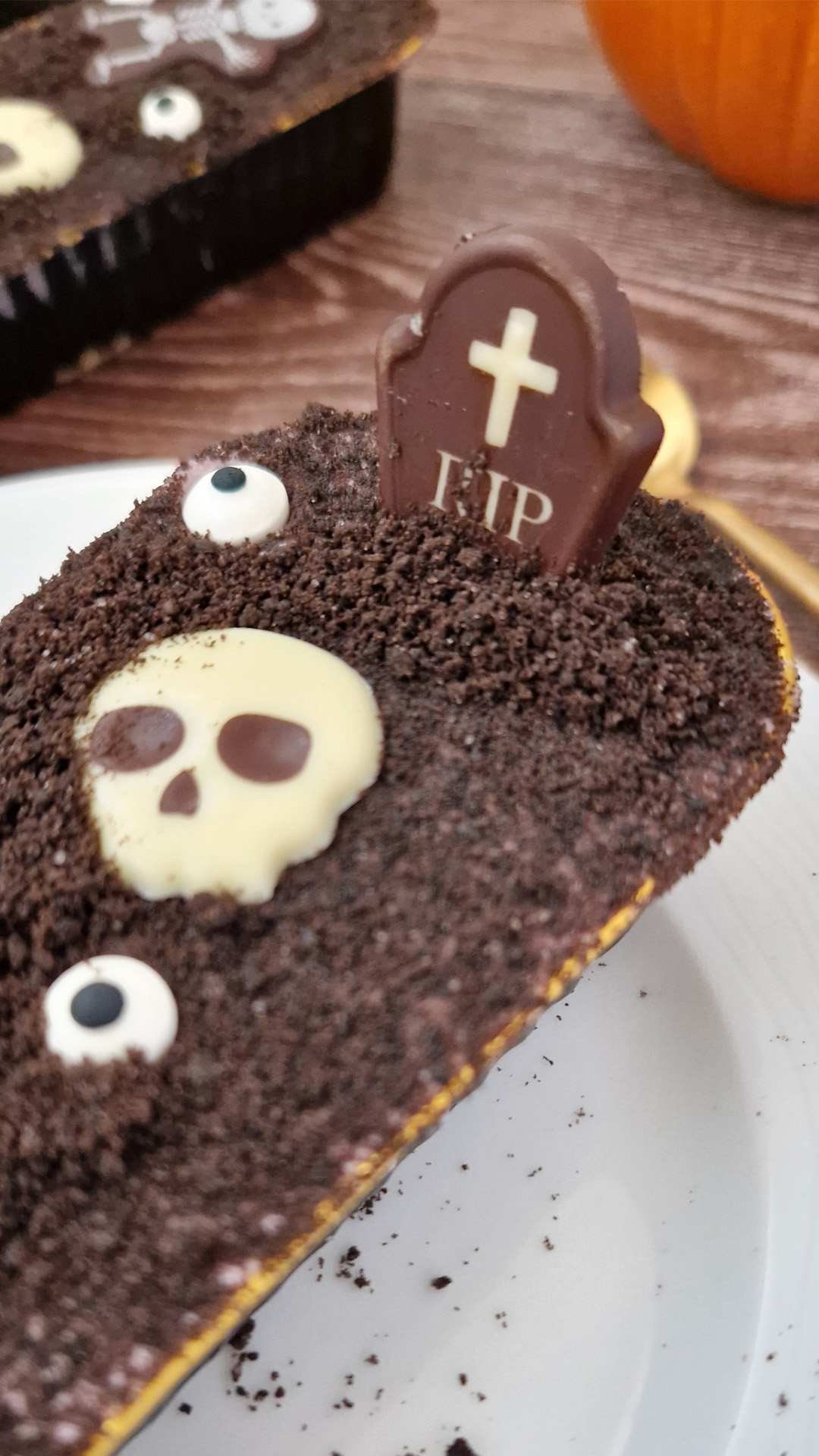 DECORACION CHOCOLATE NEGRO ESQUELETO HALLOWEEN 72 UDS