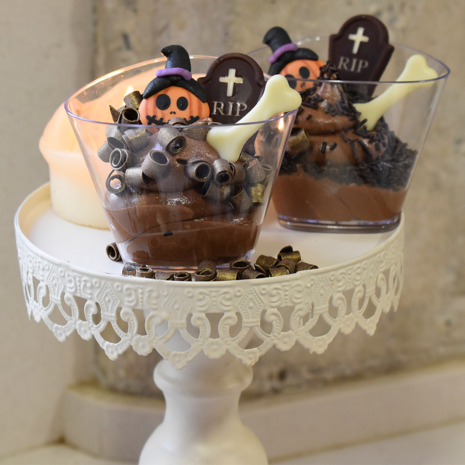 ASSORTIMENT HALLOWEEN CRÂNE ET OS EN CHOCO BLANC