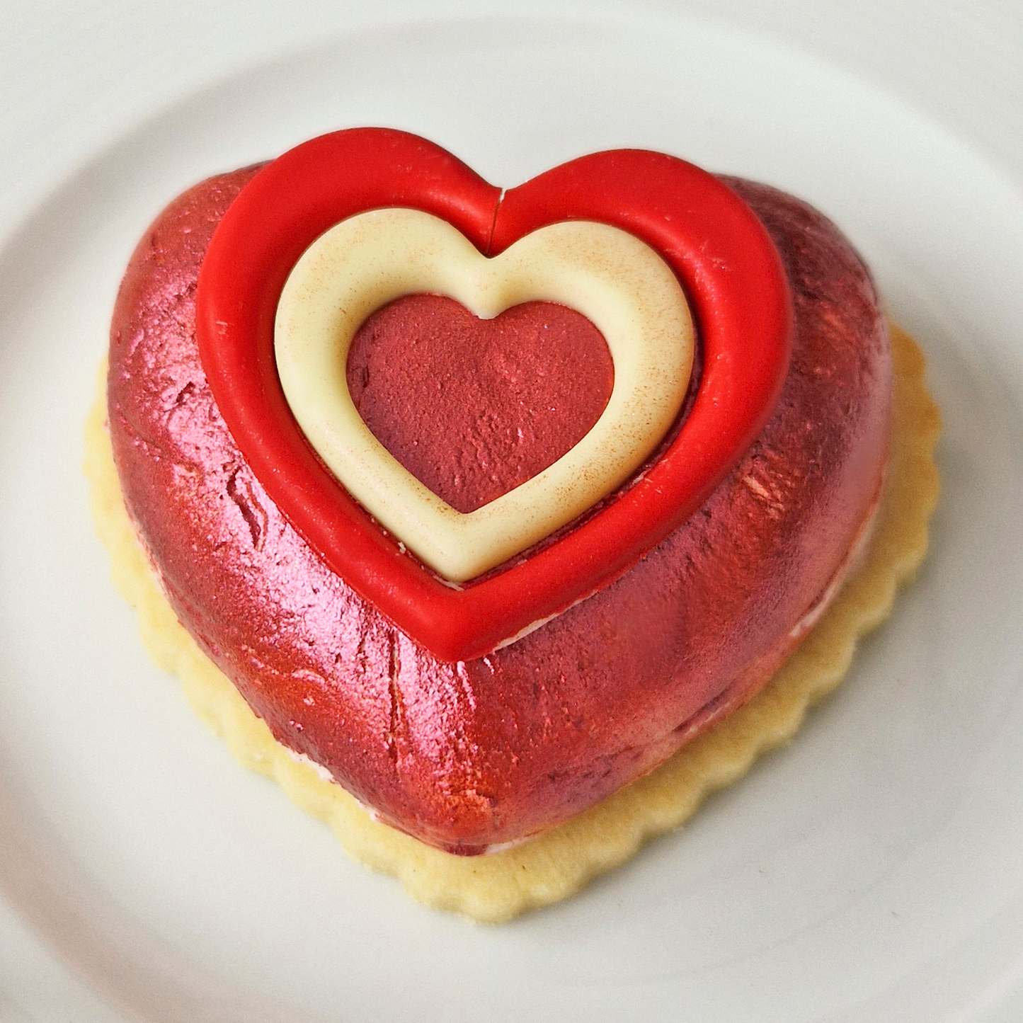 ASSORTMENT WHITE CHOCOLATE HEARTS 37-53MM