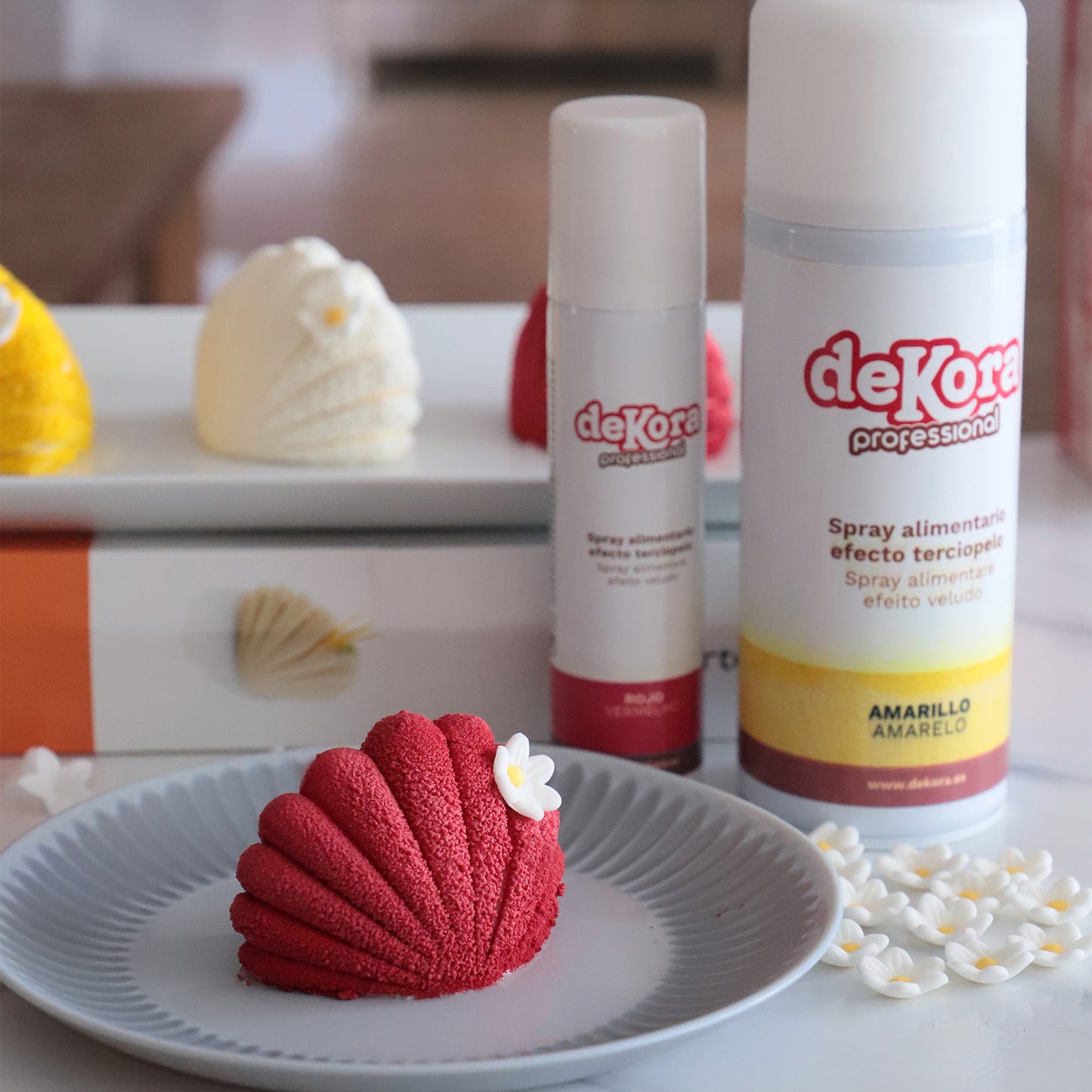 NOUVEAU SPRAY VELOURS JAUNE 400ML