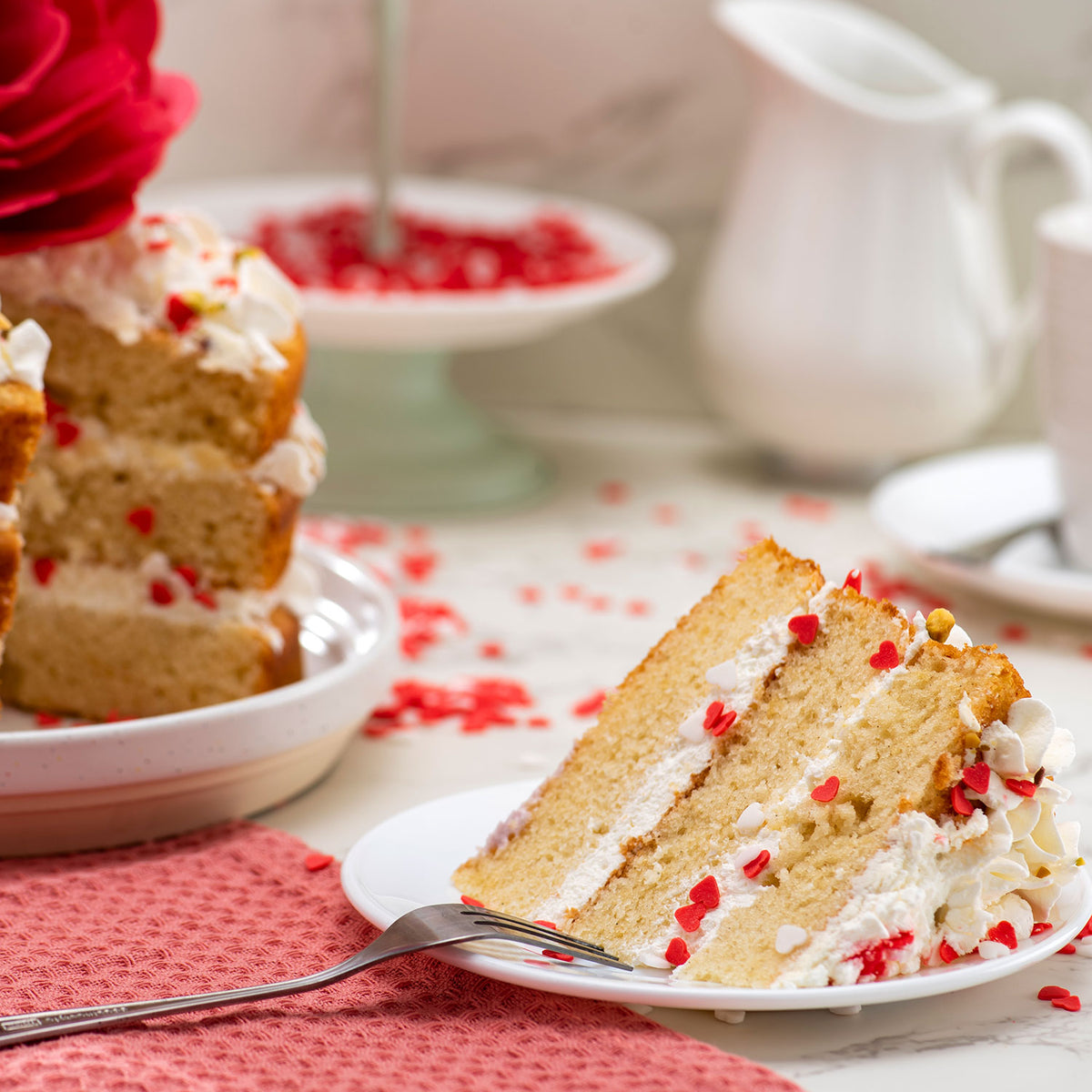 RED AND WHITE HEARTS SPRINKLE MIX 100G
