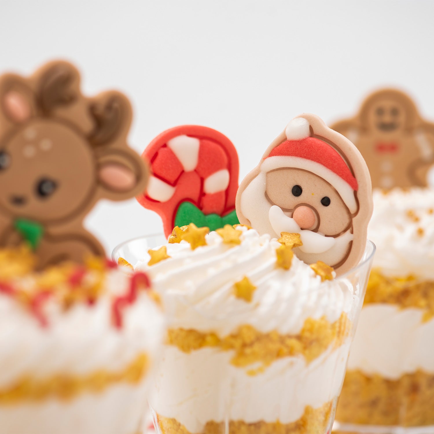 VERRE TRANSPARENTE PLASTIQUE WAVE 85X60H70MM CAP.120ML