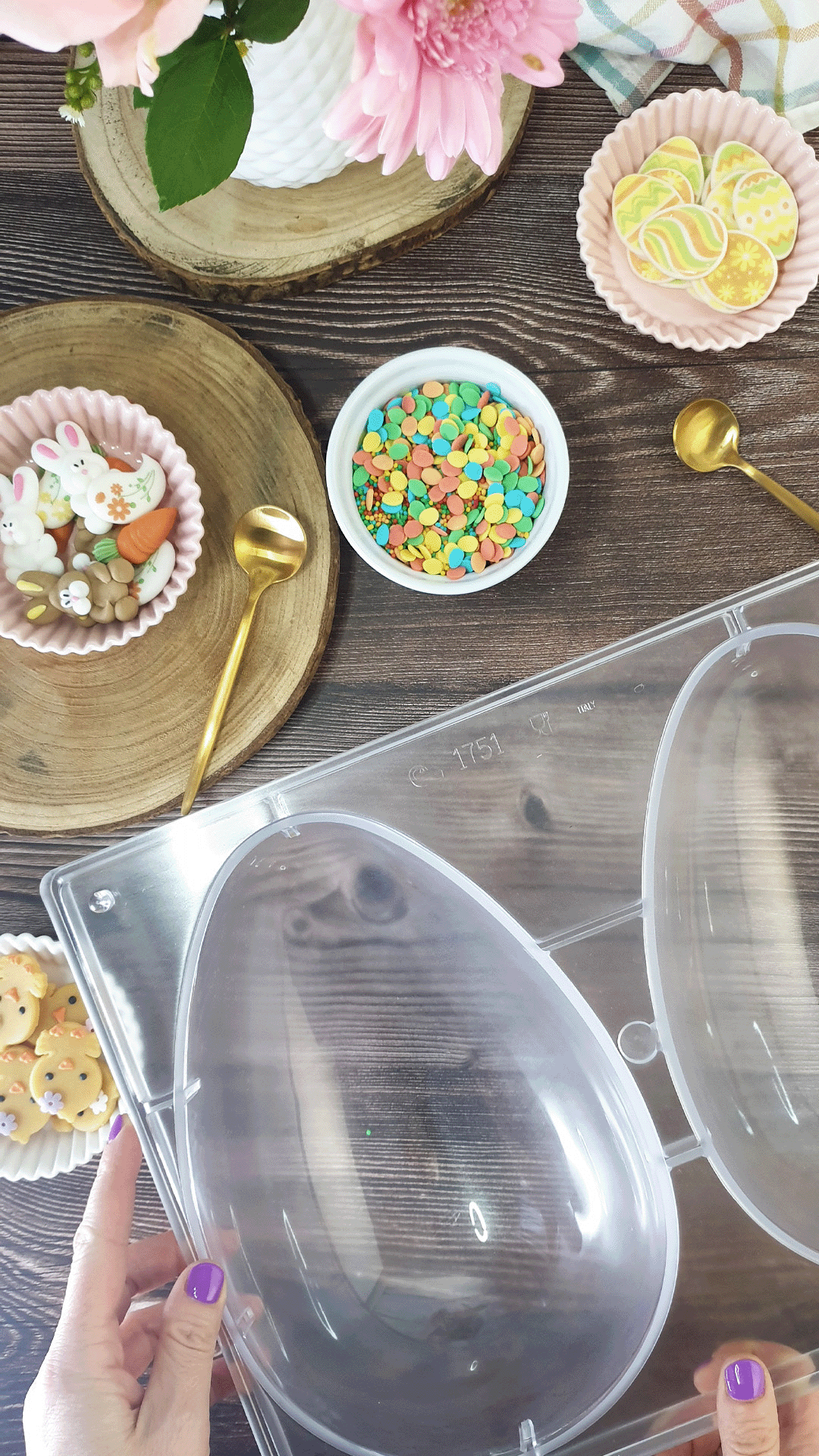 FORMA POLICARBONATO OVO PÁSCOA 2U 237X163MM 400G