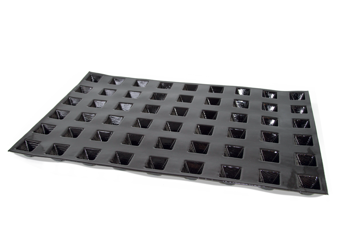 54 MOULES PYRAMIDES 37 mm 60 x 40