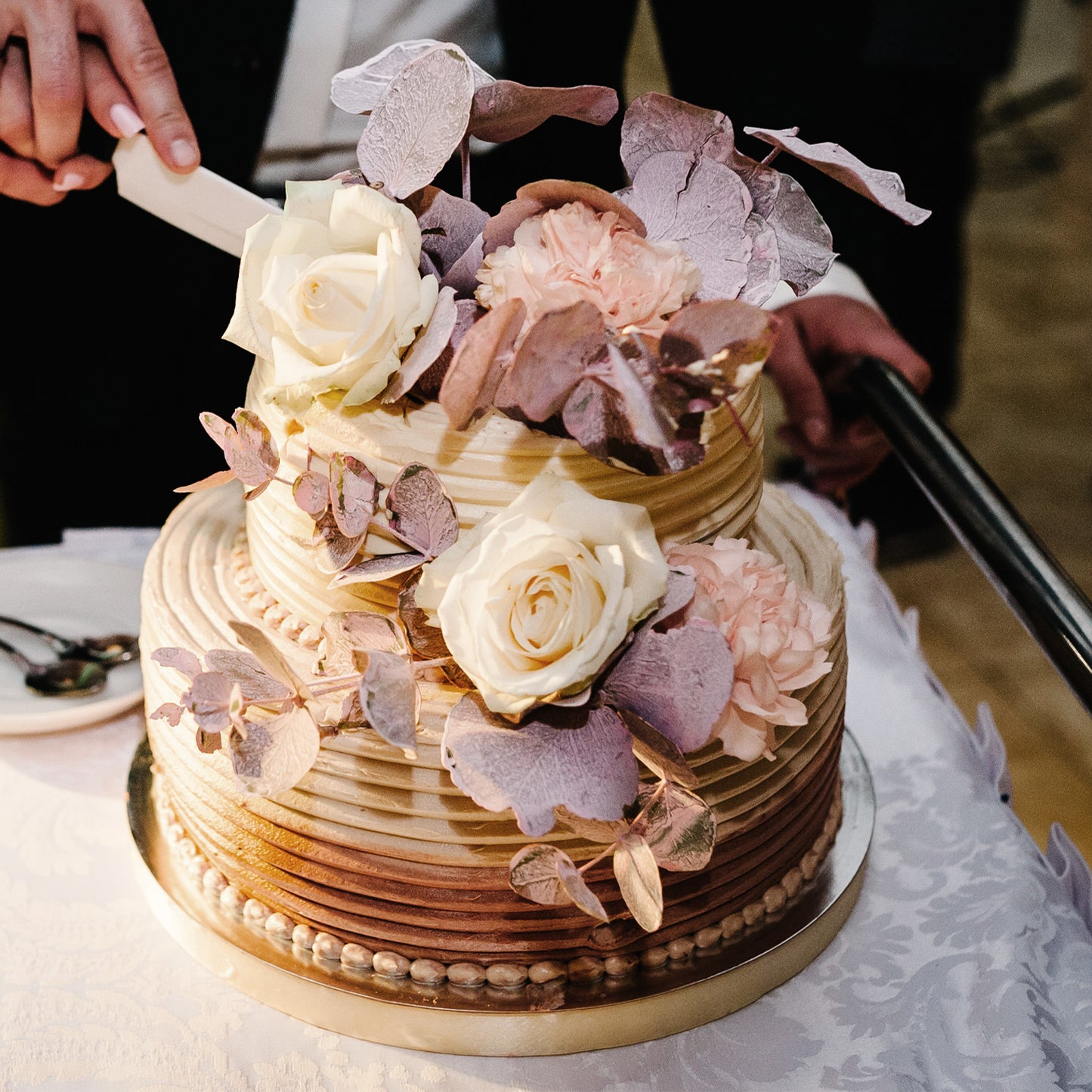 BASE DE TARTA REDONDA DORADA Ø 40CM H1.2CM